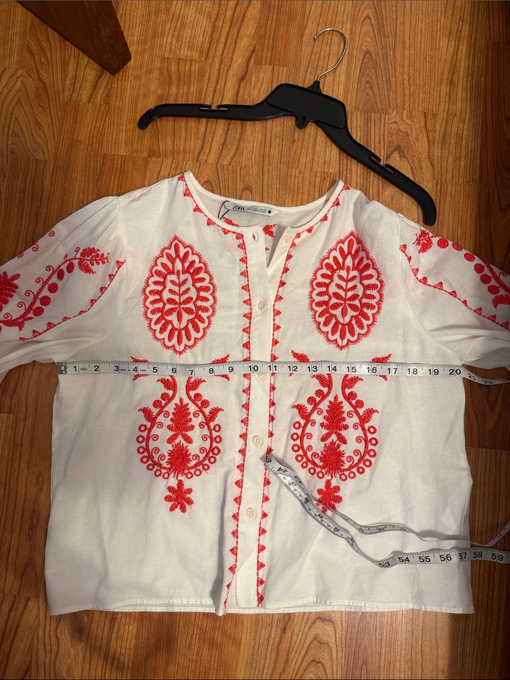 Zara White Blouse with Bright Red Embroidery - Picture 6 of 7